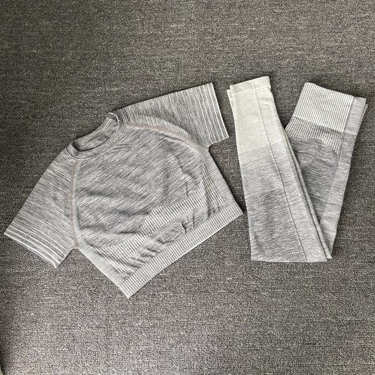 Short-sleeved hip-lifting elastic fitness sports yoga clothing