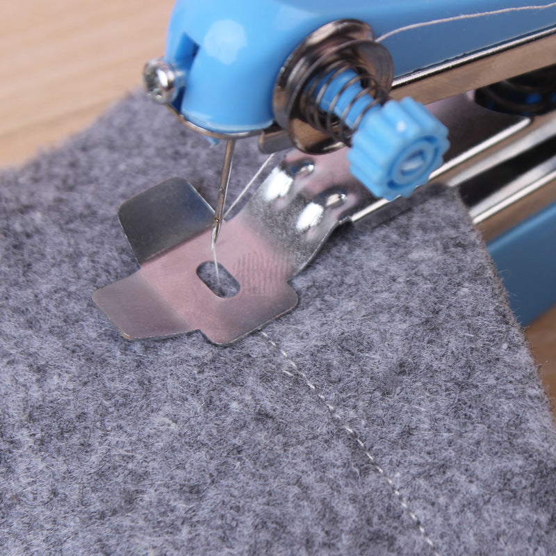 Manual mini sewing machine
