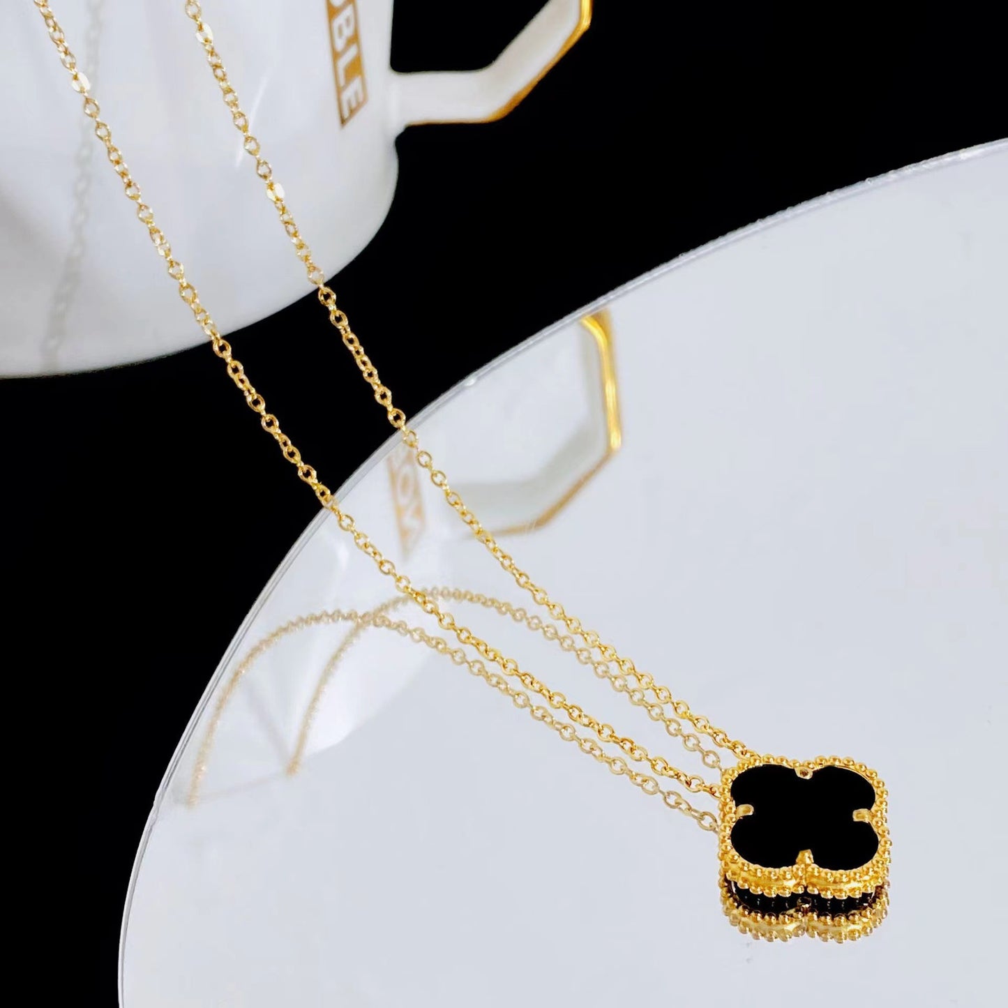 Lucky Necklace Girls Clover Necklace Titanium Steel 18K Gold